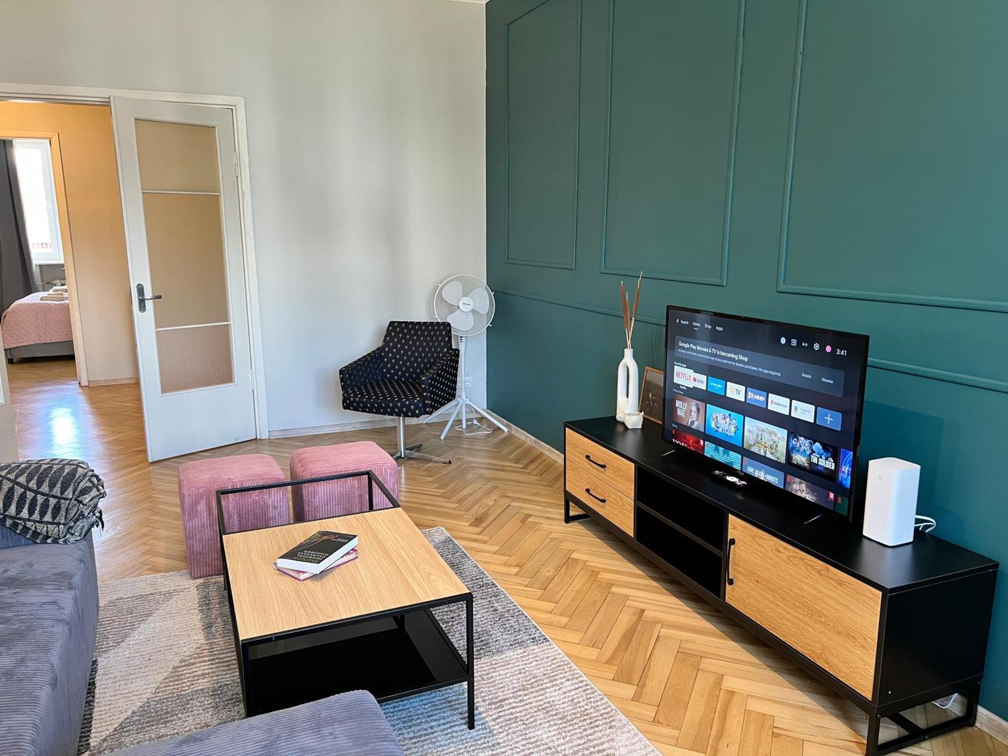 Residences Center Apartment *